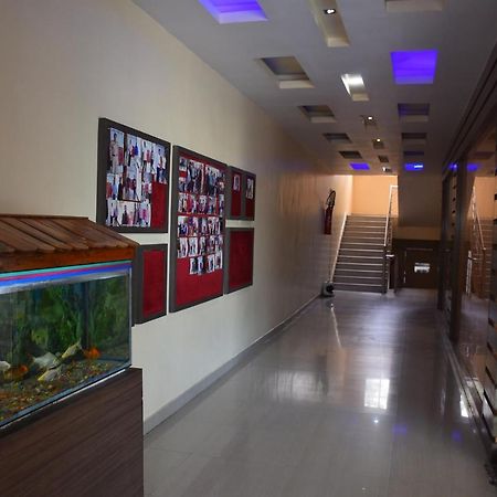 Hotel Saraswati Inn Aurangabad  Kültér fotó