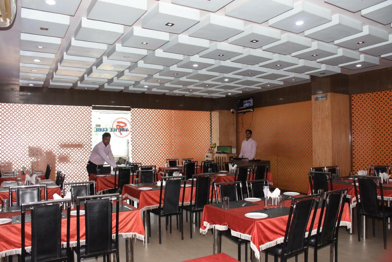 Hotel Saraswati Inn Aurangabad  Kültér fotó